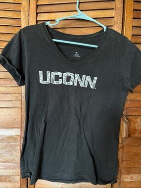 UCONN Black Graphic V-Neck Tee